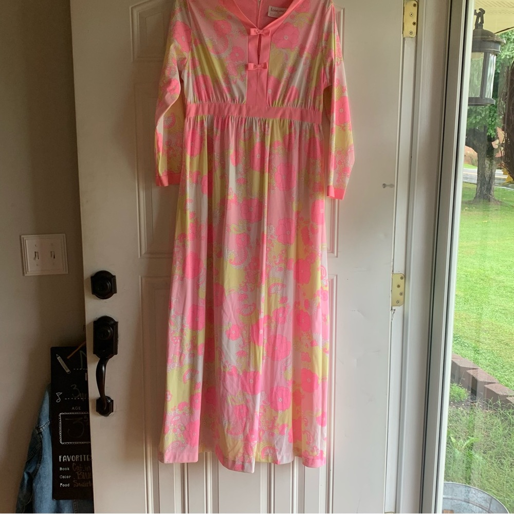 Lorraine night gown